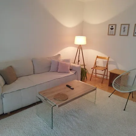 Bright & Comfy Apartamento